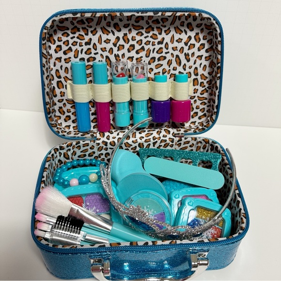 Mess Free Pretend Makeup Kit for Girls Blue Glitter Case Fake Toy Cosmetics Set - Picture 10 of 14